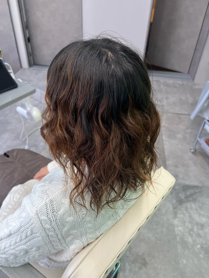 ミディアム パーマ ミディアムパーマ カット パーマ 高階 晃一 /レイヤーカットのヘアスタイル