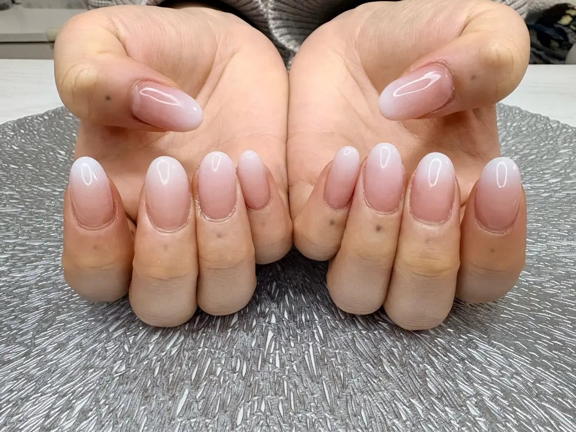 ネイル フットネイル ジェルネイル グラデーション ラメ(グリッター) マグネットネイル ハンドネイル ハンドケア ♡Bivi♡自爪に 優しいネイルサロンのネイルデザイン