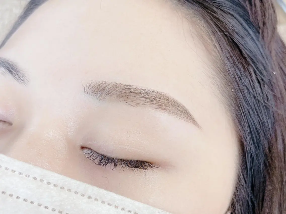 アイブロウ eyelist saraのマツエク・マツパデザイン