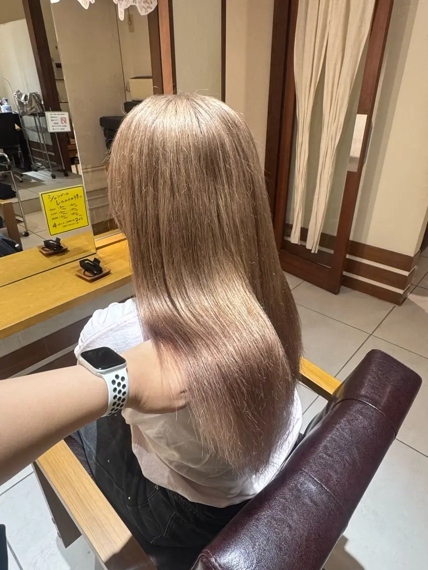 ロング ヘアカラー MEGU/layer cut/透明感カラーのヘアスタイル