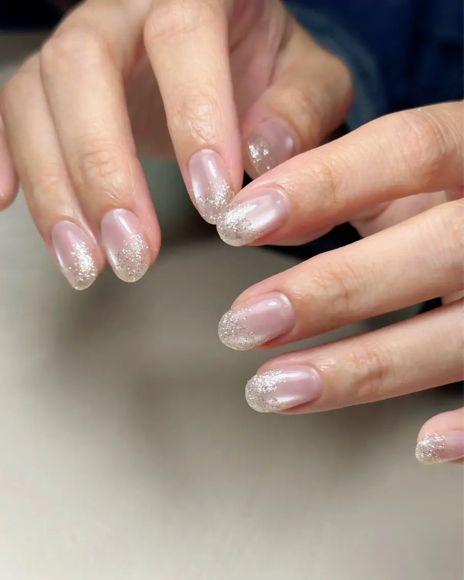 ネイル ハンドネイル Tiny Glowのネイルデザイン