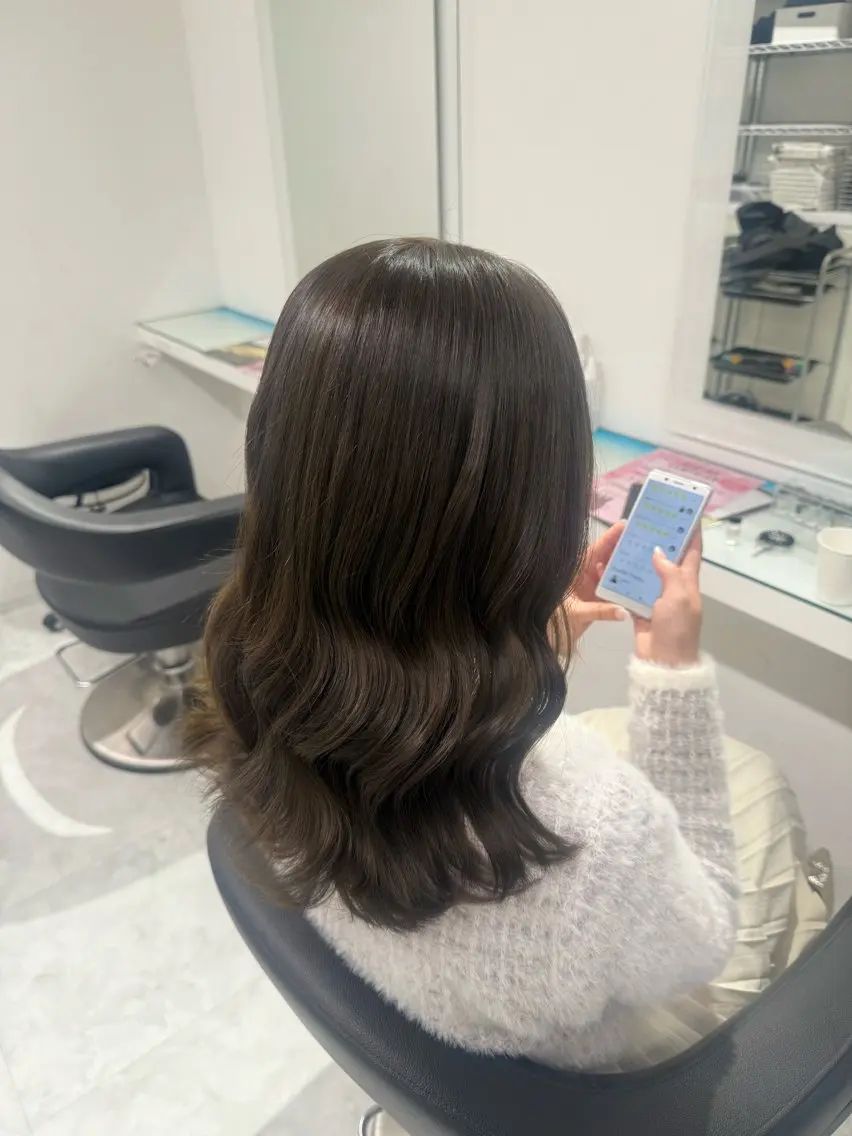 セミロング カラー ヘアアレンジ オリーブカラー 暖色・髪質改善🍒 吉武杏莉のヘアスタイル