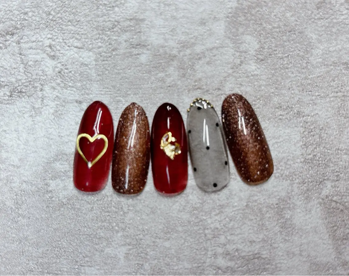 ネイル バレンタイン Nail •Head スパFortunaのネイルデザイン