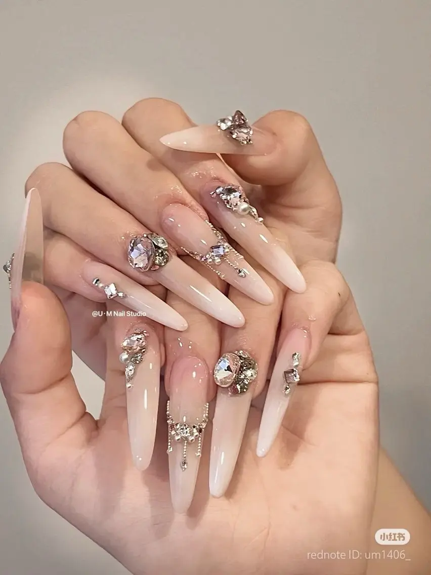 ネイル HAPPI NAIL . LEEのネイルデザイン