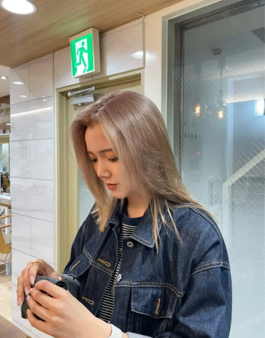 ミディアム ヘアカラー SHOJI LISAのヘアスタイル