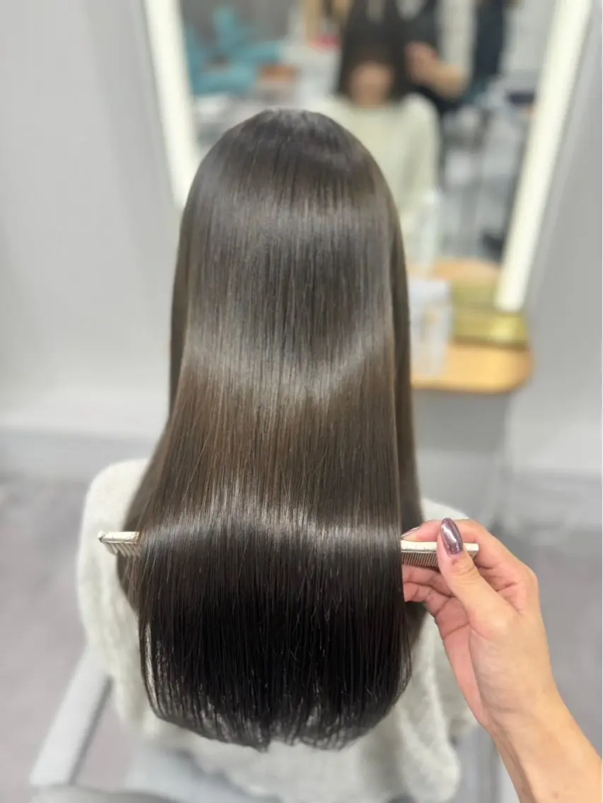 ロング 縮毛矯正 上川 柚綺のヘアスタイル