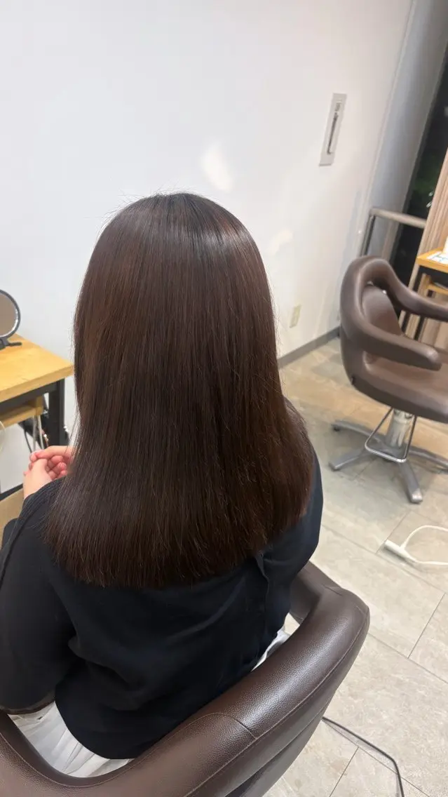 セミロング 縮毛矯正 六本木🫧マツエク 望月彩音のヘアスタイル