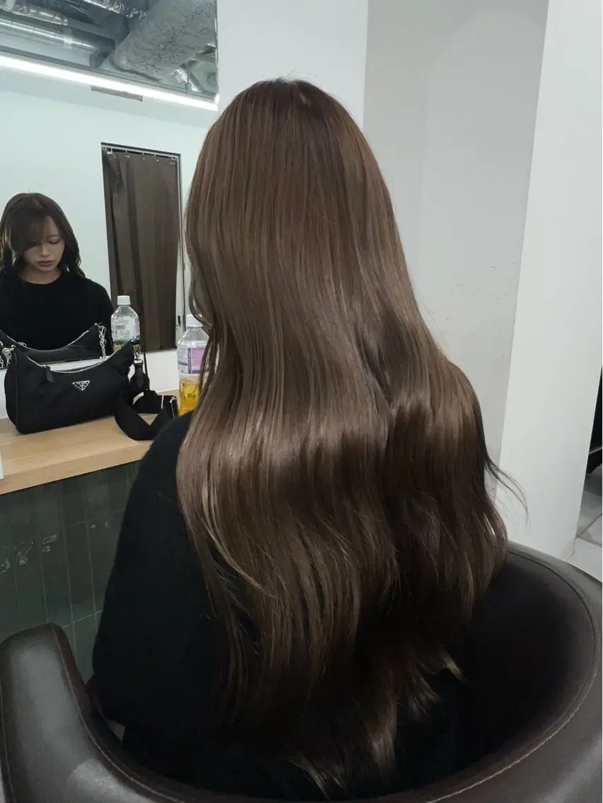 ロング カラー ブリーチ 透明感カラー ダブルカラー グレージュ ブリーチなしカラー カット ヘアカラー トリートメント 赤みゼロ/透明感 カラー🌿KANTAのヘアスタイル