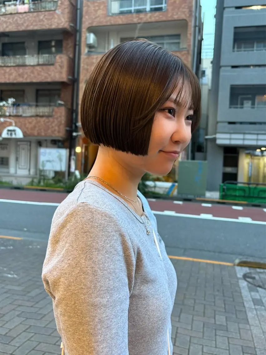 ショート カラー アッシュ ベージュカラー 透明感カラー ボブ カット ヘアカラー トリートメント 艶カラー/レイヤー /atsumi🪷のヘアスタイル