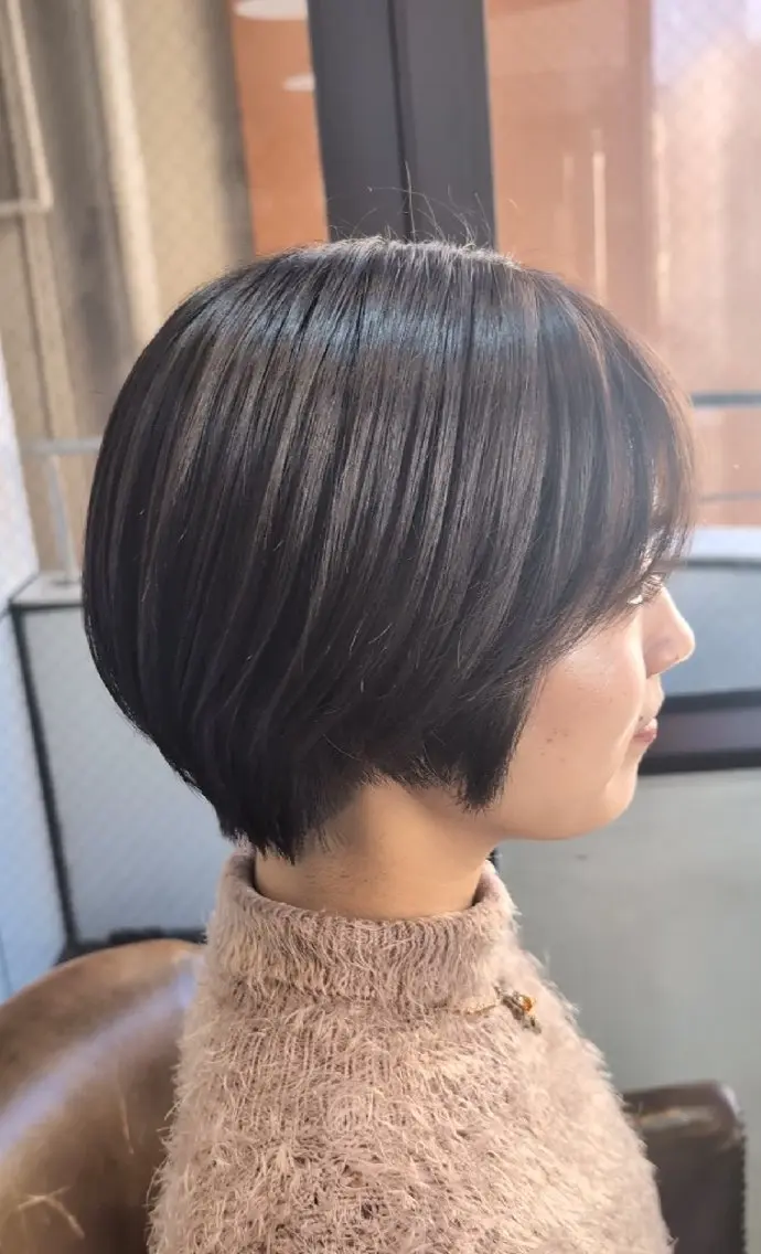 ショート ショートボブ ボブ ショートヘア カット ヘアカラー August 梅原 千愛のヘアスタイル