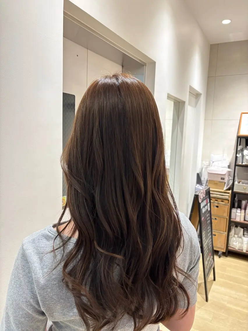 カラー ベージュカラー ヘアカラー ニワ サクラコのヘアスタイル