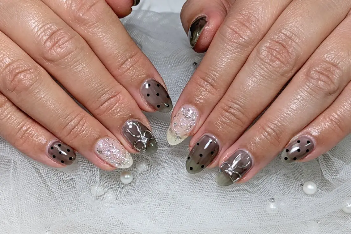 ネイル ドット マグネットネイル リボン ハンドネイル m&pPrivate nailsalonのネイルデザイン
