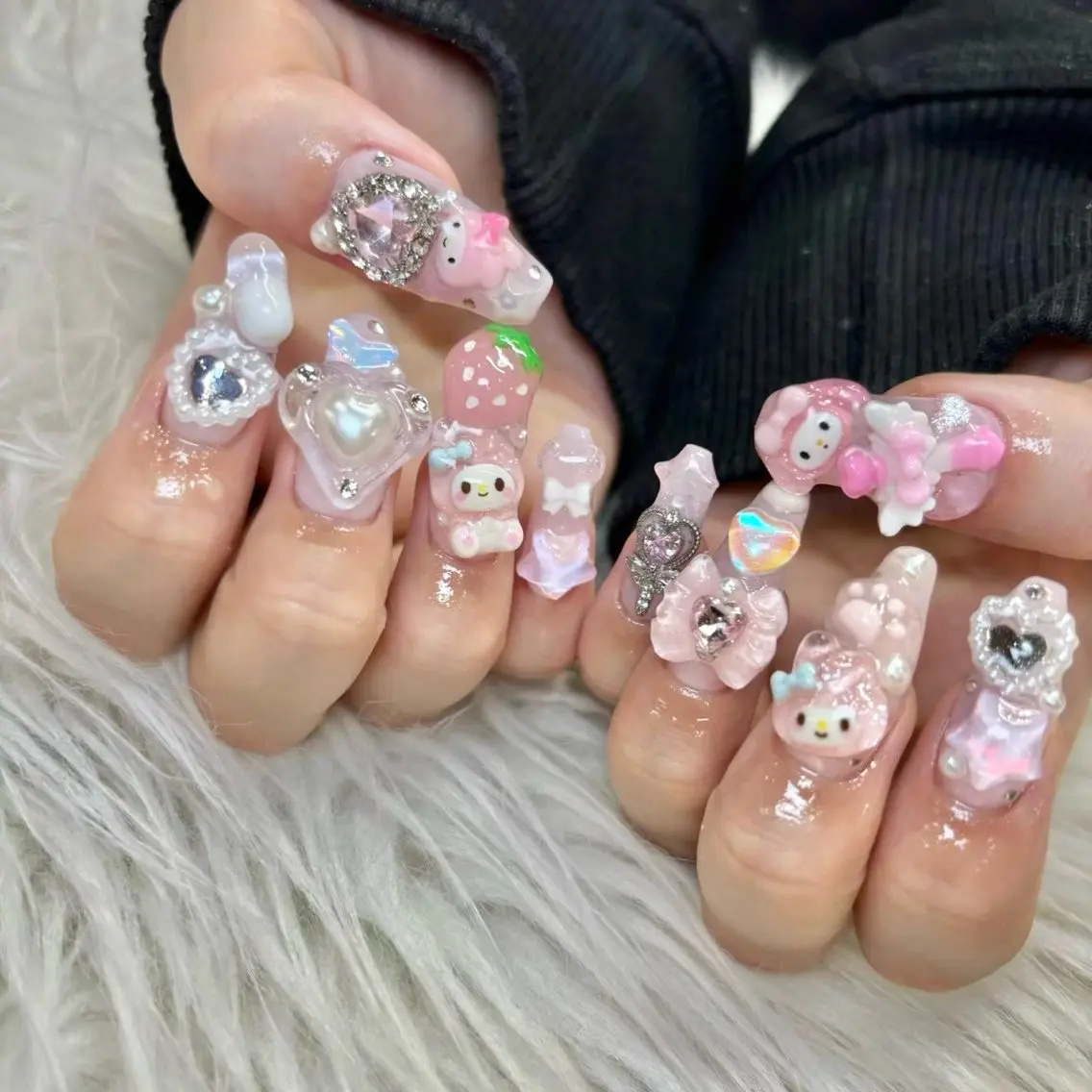 ロング 八木 美春のネイルデザイン