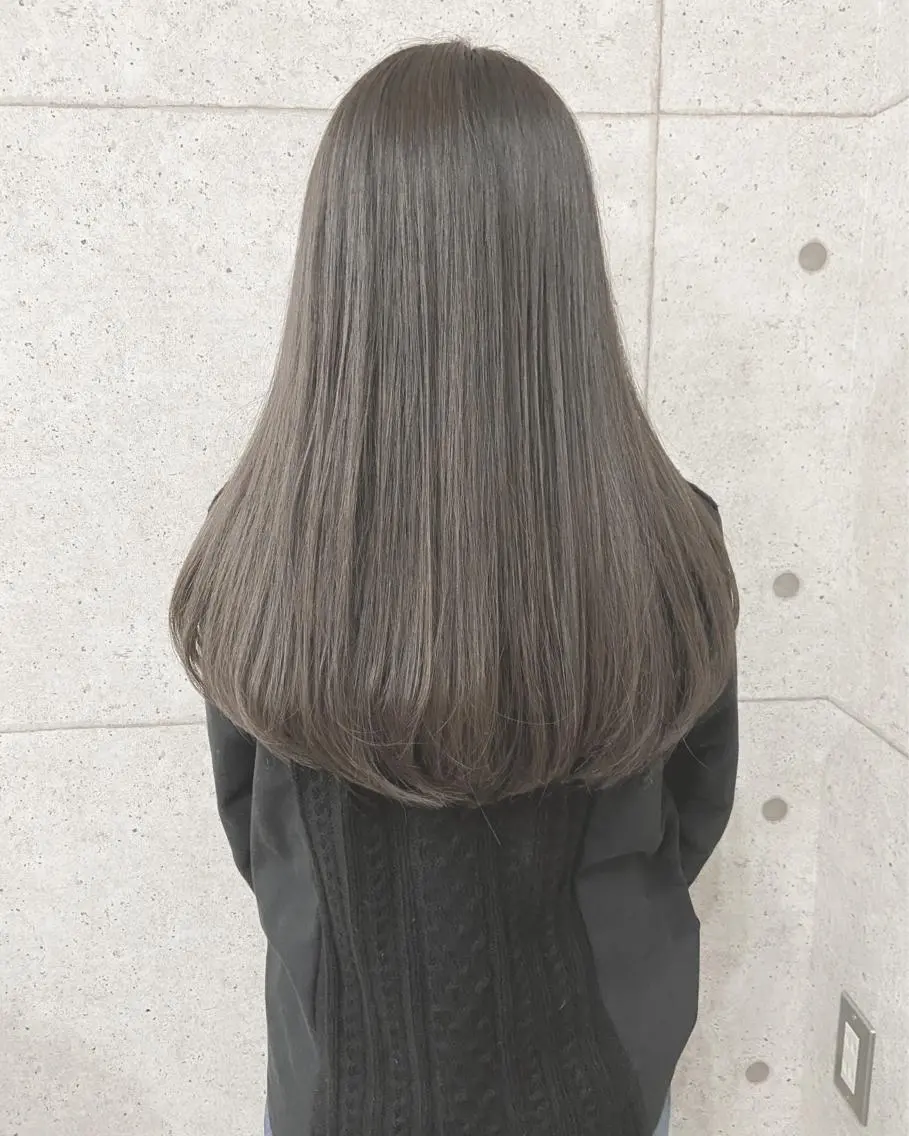 カット+イルミナカラーorアディクシーカラーの写真