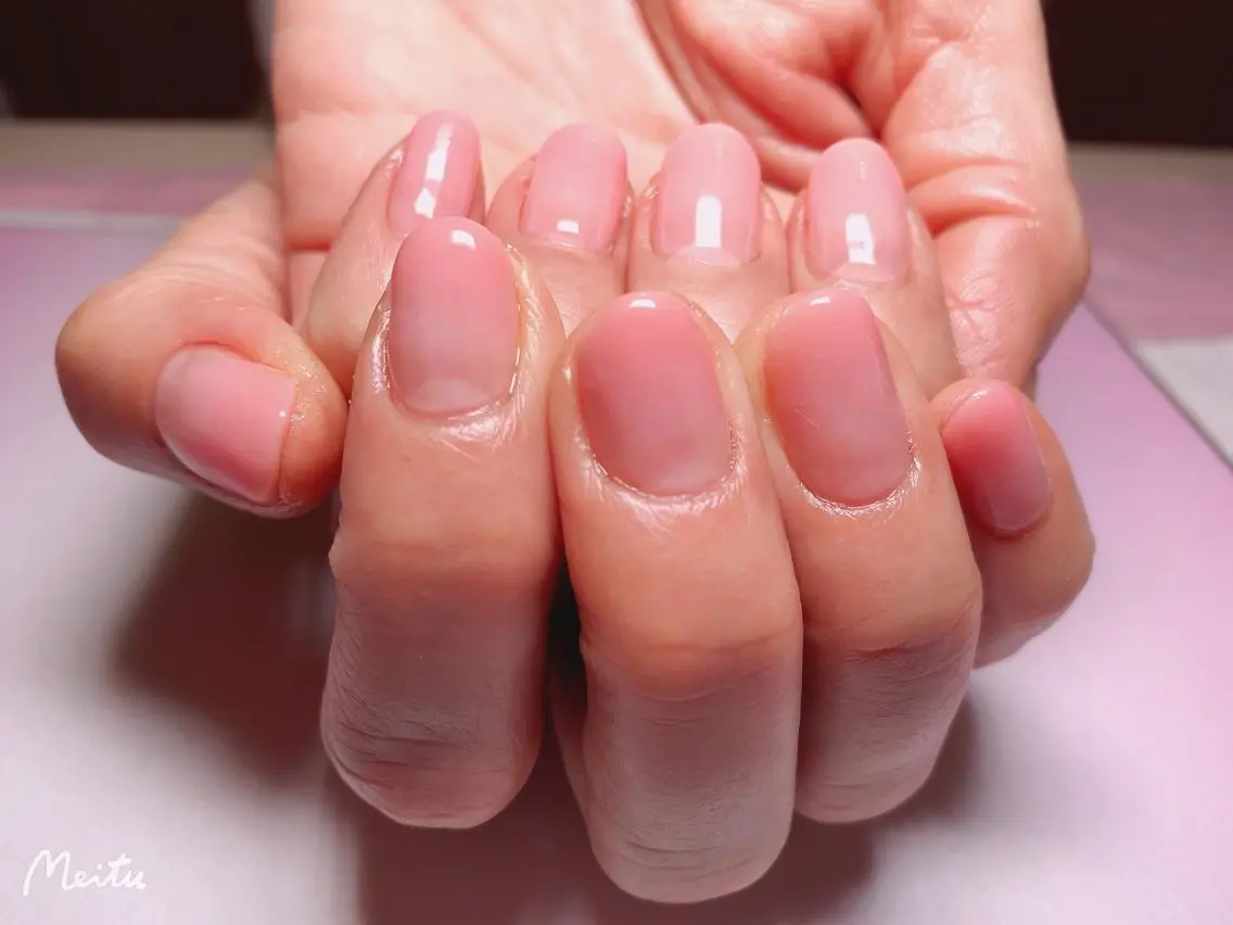 ネイル miu miuのネイルデザイン
