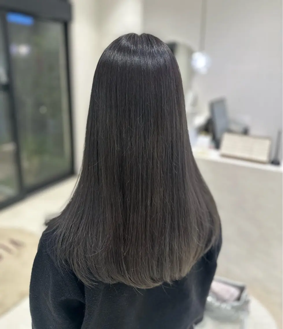 ロング カラー 透明感カラー グレージュ レイヤーカット VISAGE dio /みゆのヘアスタイル