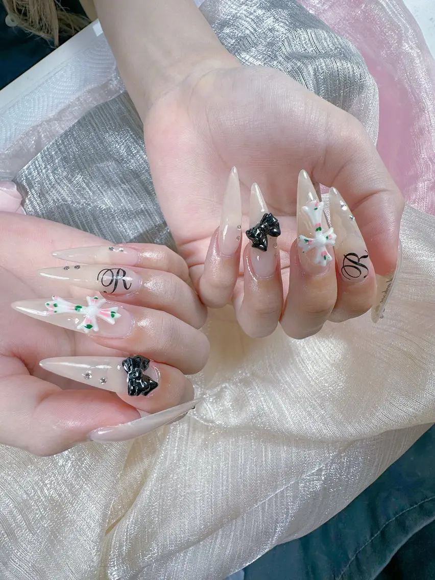 ネイル ハンドネイル Shiroe NailStudioのネイルデザイン