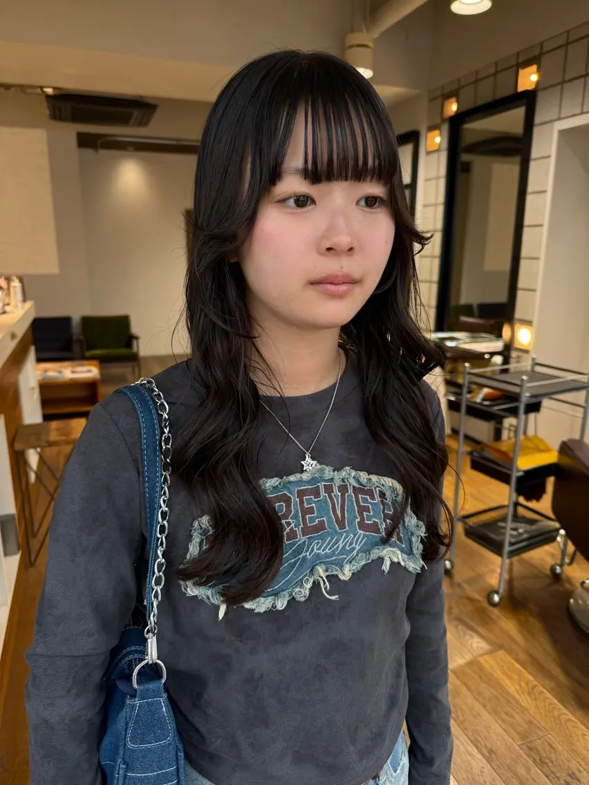ロング レイヤーカット カット ヘアカラー トリートメント 松本 夏海のヘアスタイル