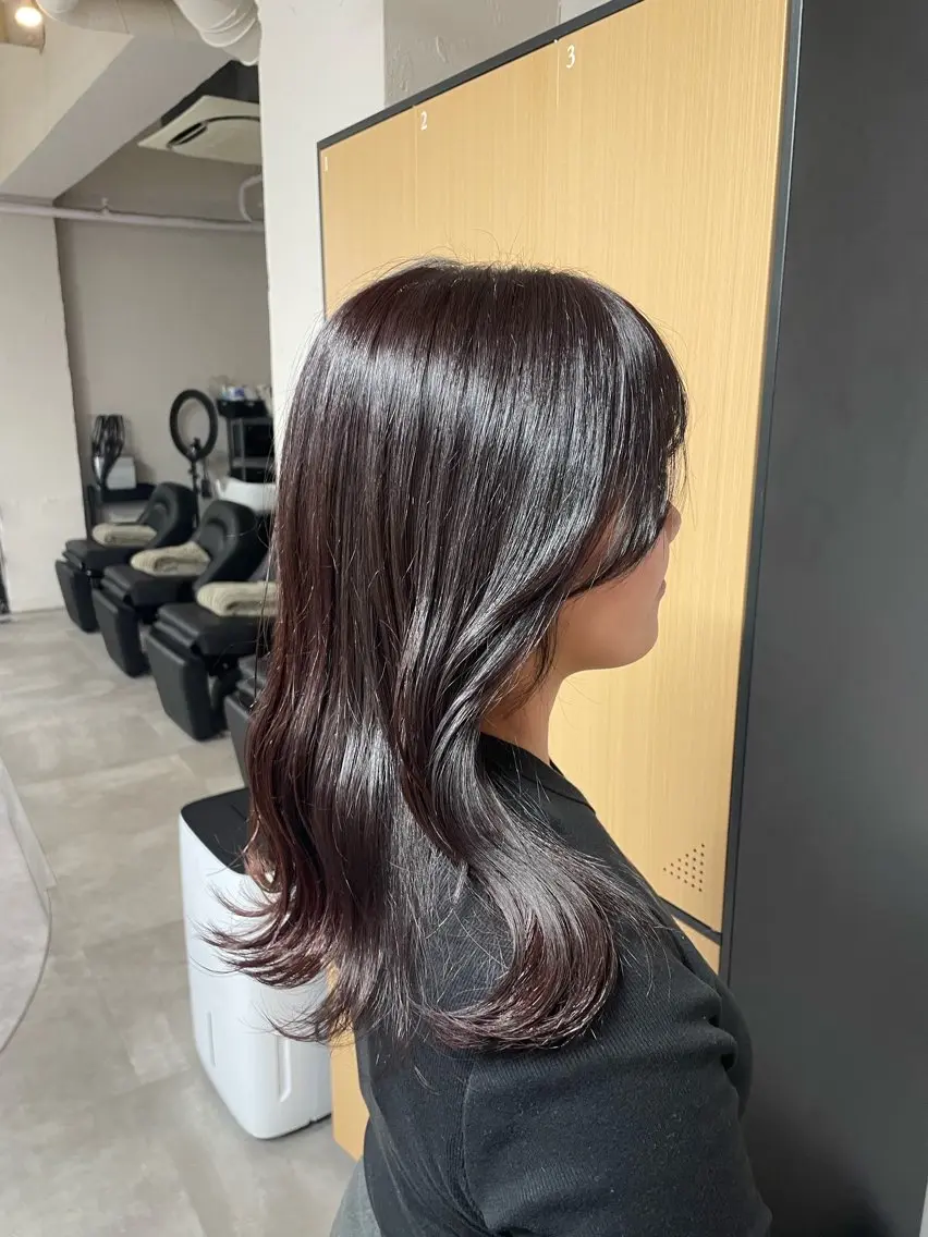 ミディアム カット ヘアカラー tokute 中野真咲🐺のヘアスタイル