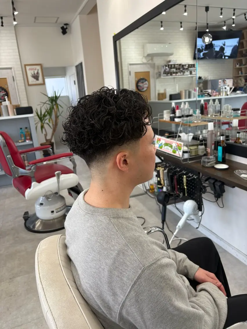 ショート パーマ メンズ カット パーマ 本間 颯太のヘアスタイル