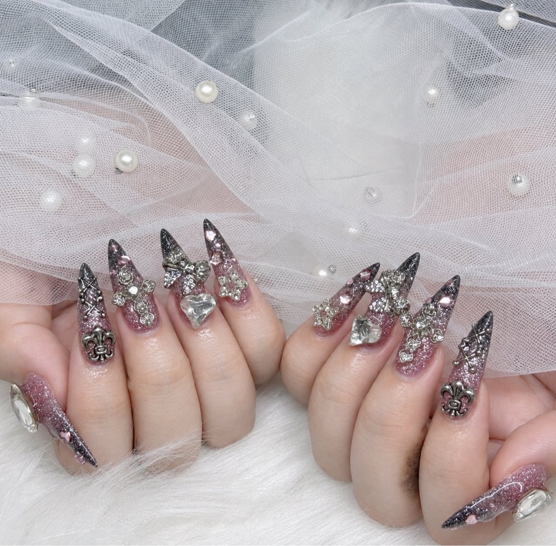 ネイル 韓国ネイル マグネットネイル 持ち込み ハンドネイル ハンドケア Mika nail_Royalのネイルデザイン