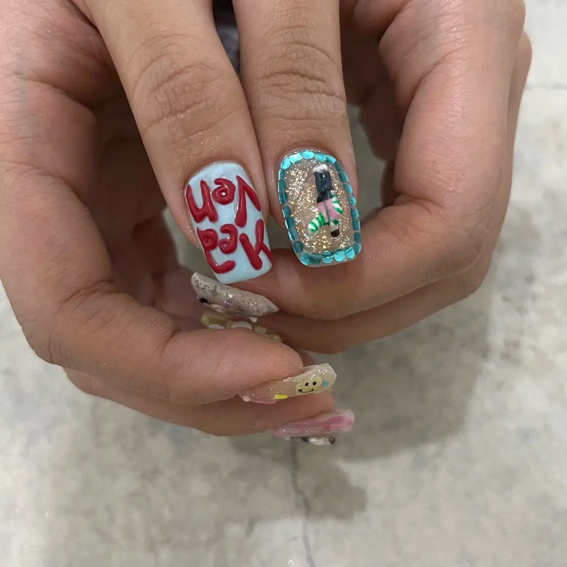 ネイル グリーン ハンドネイル vegh. nail/阿波座のネイルデザイン