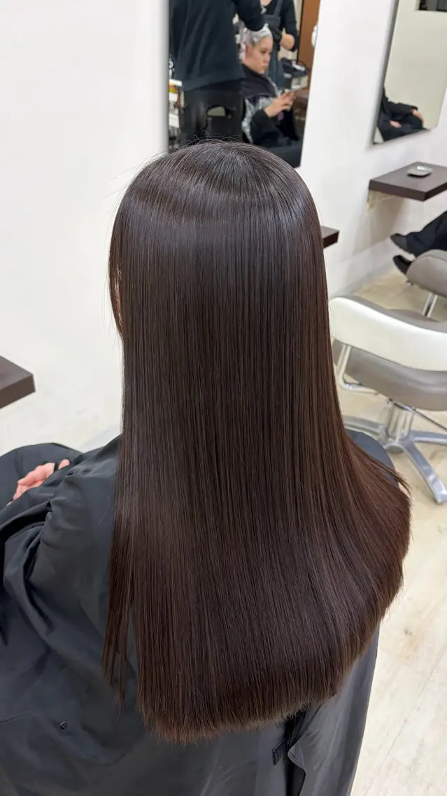 ロング TIDEHAIR Hanaのヘアスタイル