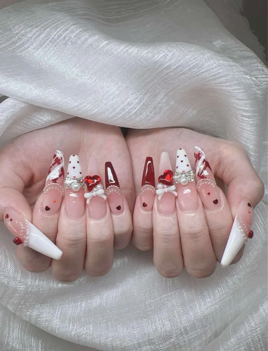 ネイル フレンチネイル グラデーション 韓国ネイル マグネットネイル ミラーネイル REI nailのネイルデザイン