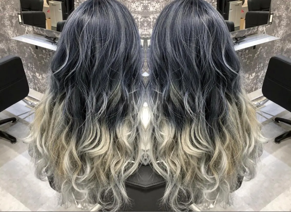 ロング カラー ヘアアレンジ バレイヤージュ デザインカラー ハイライトカラー ハイライト レイヤーカット アンドウ ユウ/ レイヤーカット/韓国のヘアスタイル