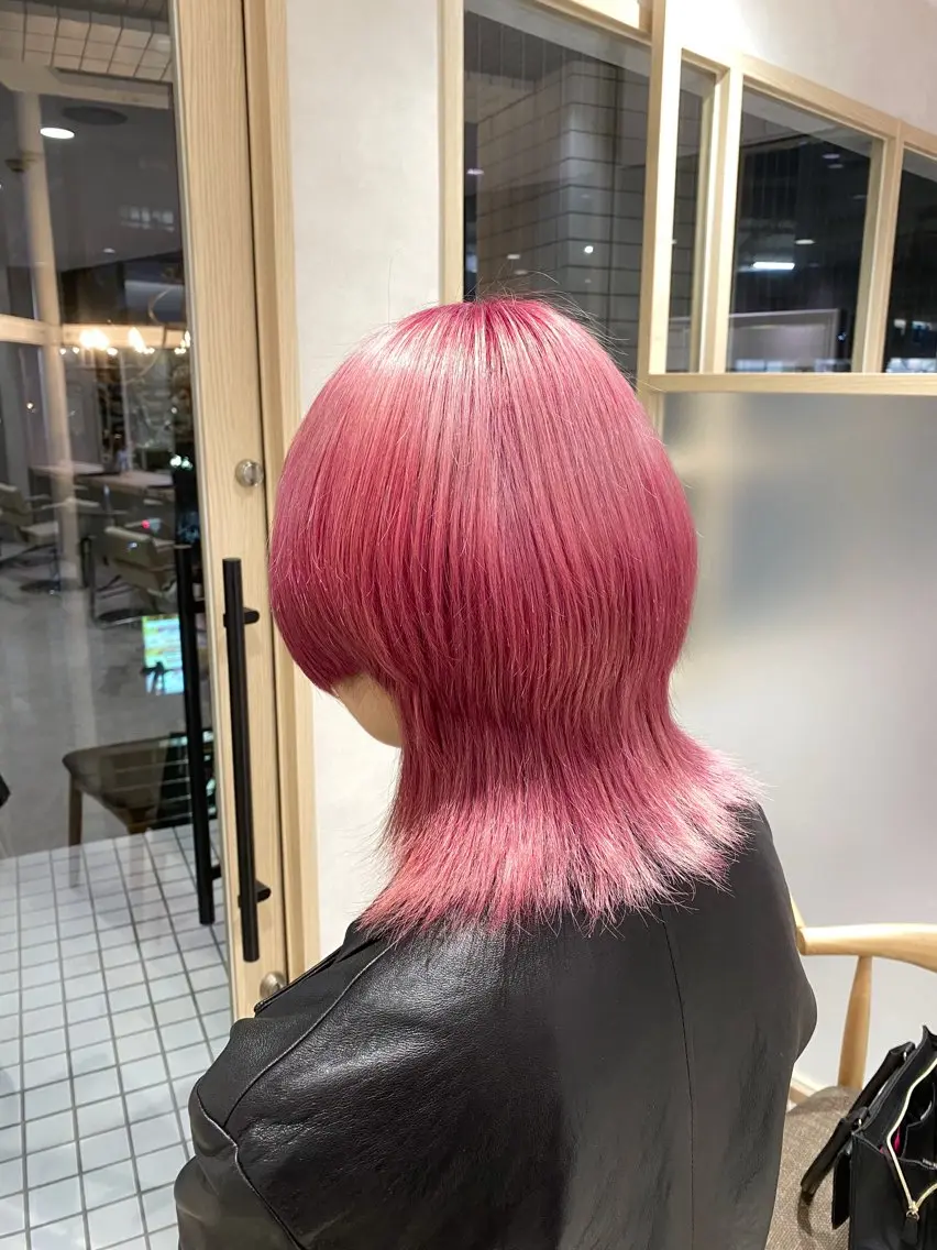ミディアム カラー ピンクカラー ウルフカット カット ヘアカラー トリートメント 低ダメージ施術/ 🐮牛木 史裕🐮のヘアスタイル