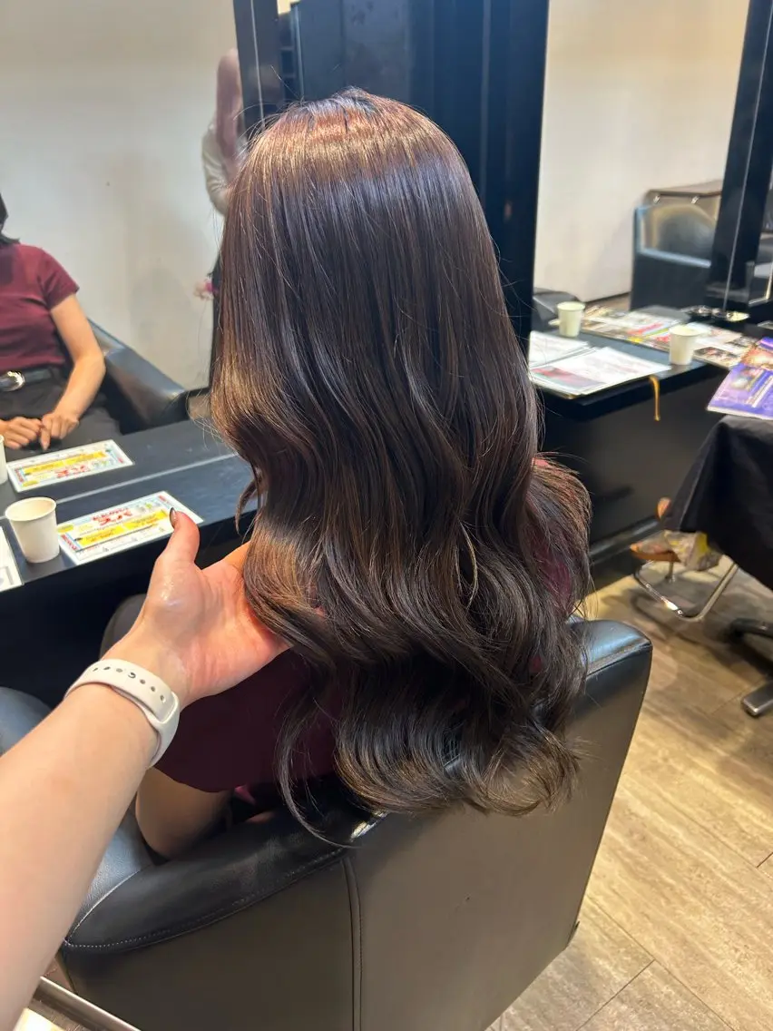 セミロング カラー アッシュ アッシュブラウン ブラウンカラー カット ヘアカラー トリートメント ishizuka toaのヘアスタイル