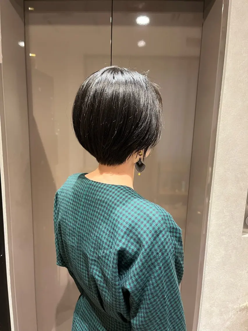 ショート カット QUEなつみ 🕊🫧のヘアスタイル