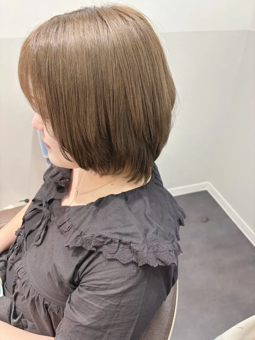 カラー ベージュカラー ヘアカラー Mina Akiyamaのヘアスタイル