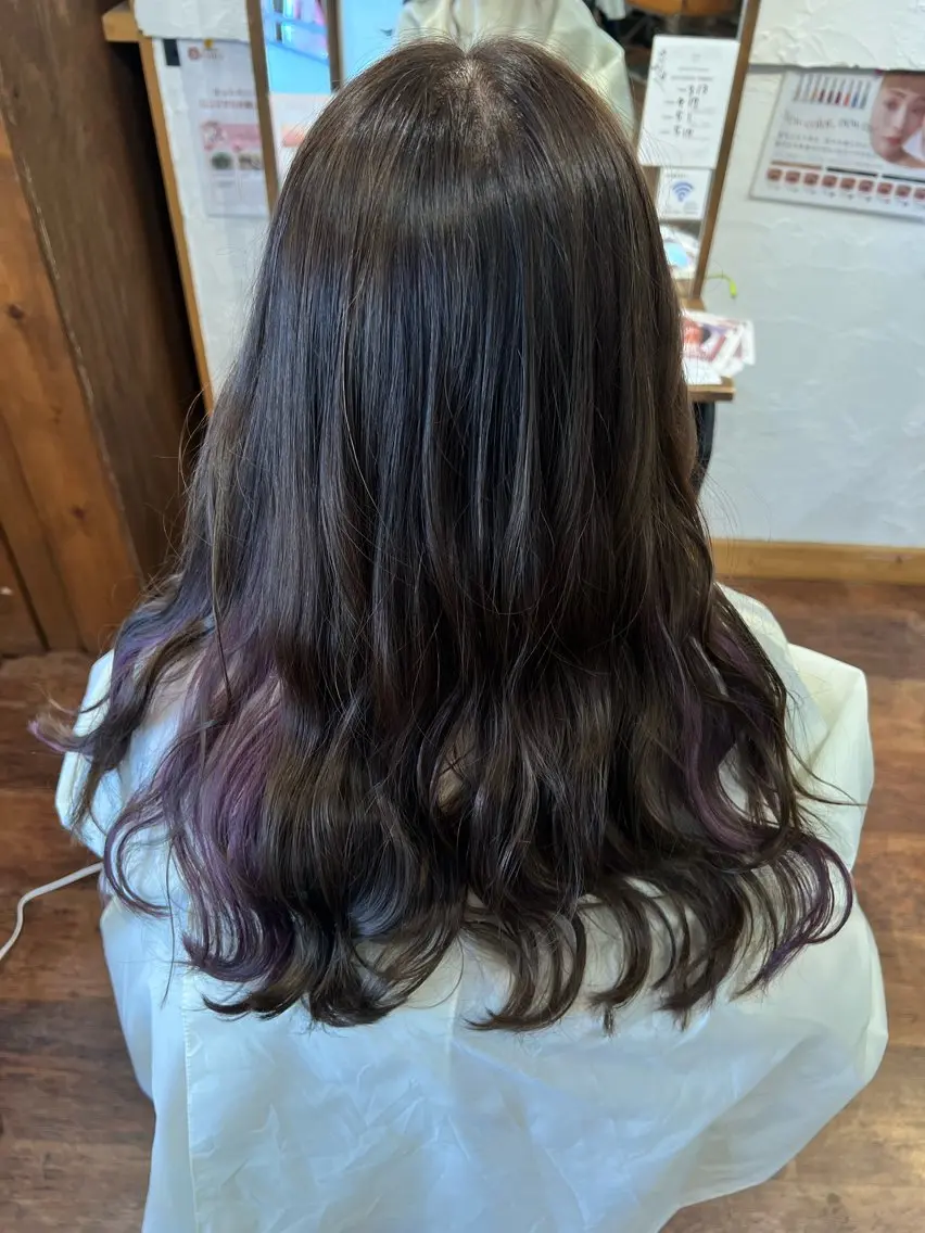 カラー グレージュ 田中 愛音のヘアスタイル