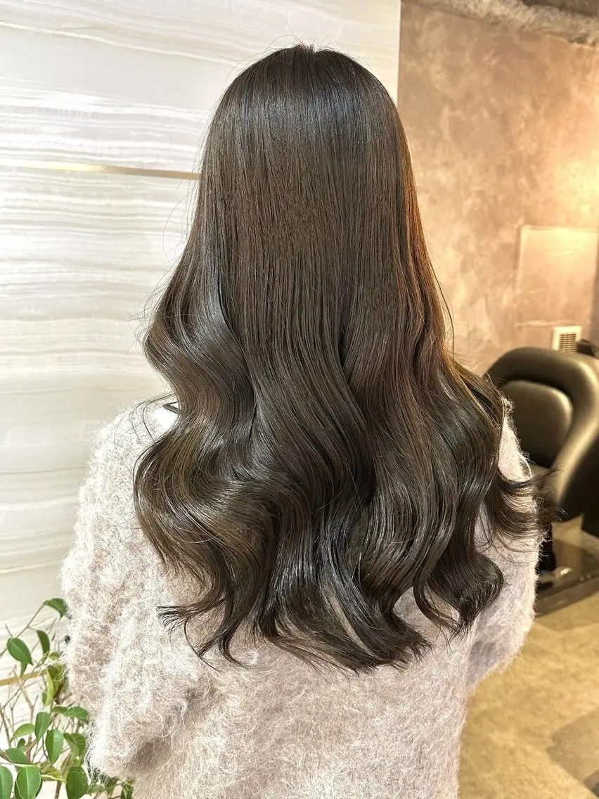 ロング カラー ヘアカラー 🎀🎶はがりな ワンカラー💝のヘアスタイル