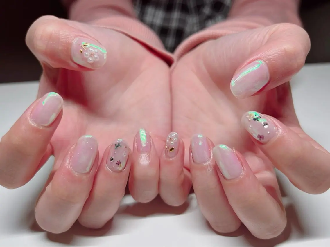 ネイル ハンドネイル IRAS..nail ＥＲＩＫＡのネイルデザイン