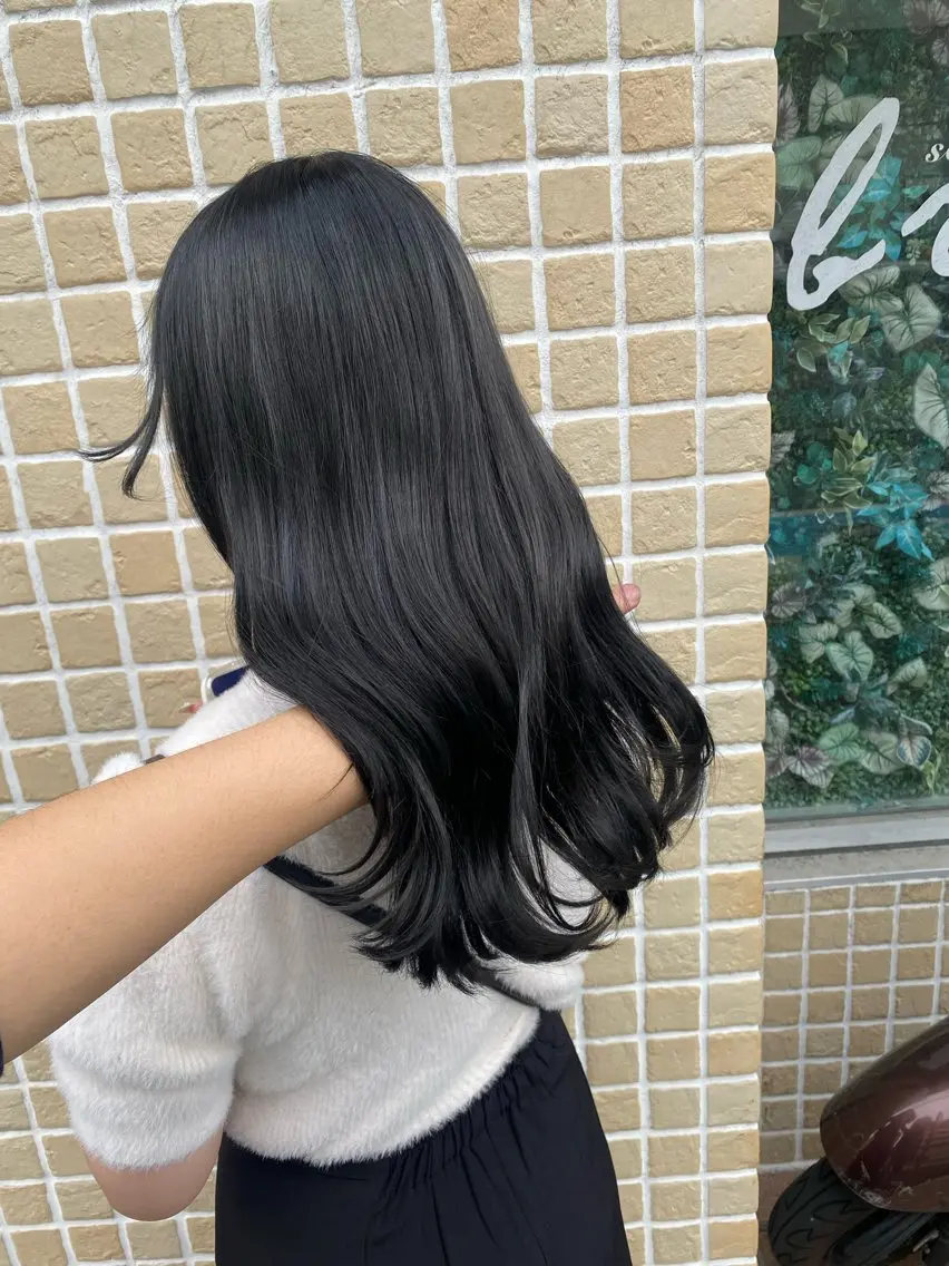 🥇超お得👀内部補修型トリートメント付き👩🦰カット+ナチュラルカラー+Oggi Otto treatment🍑の写真