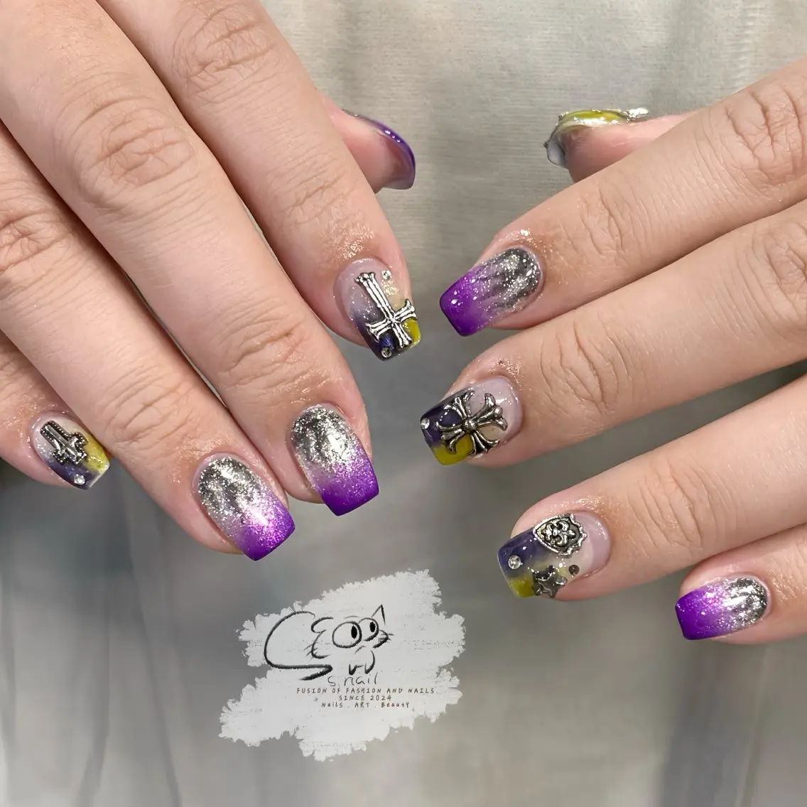 ネイル フレンチネイル ジェルネイル キラキラネイル ラメ(グリッター) マグネットネイル S.nail _のネイルデザイン