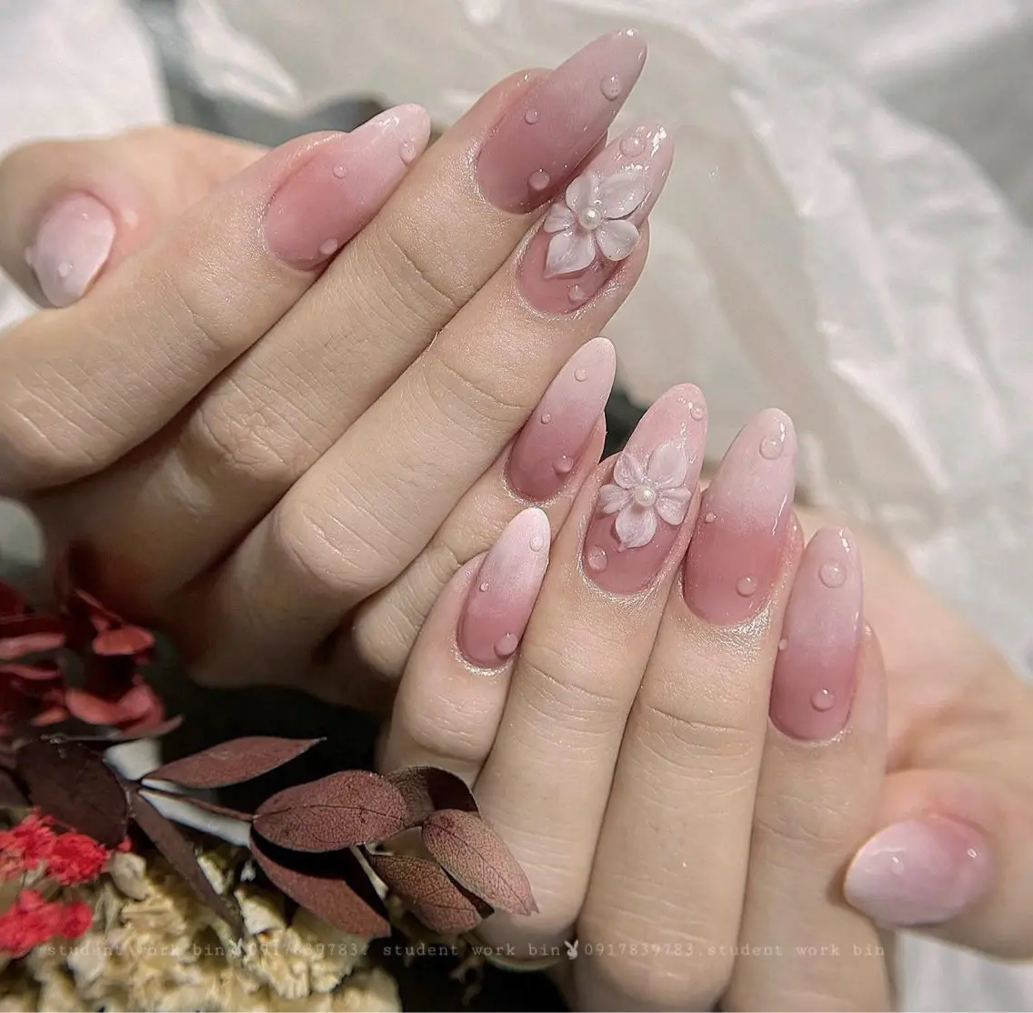 ネイル Hin Hana Nailのネイルデザイン