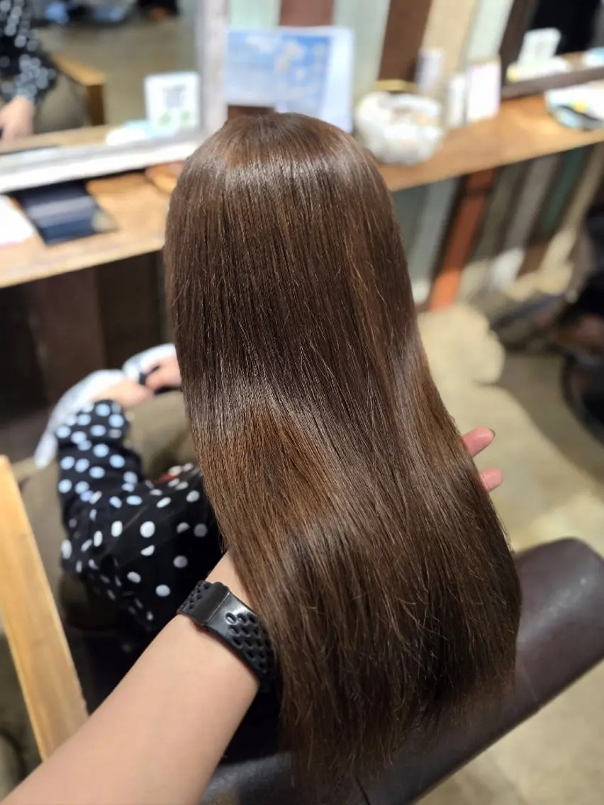セミロング 谷岡 沙也佳のヘアスタイル