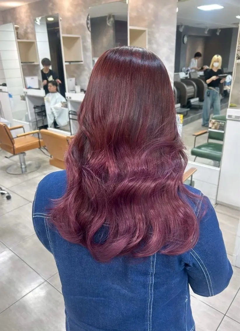 ロング カラー ヘアカラー 西岡 英菜のヘアスタイル