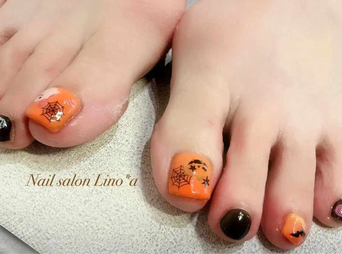 ネイル フットネイル ハロウィン 持ち込み フットネイル Nail salon Lino*aのネイルデザイン