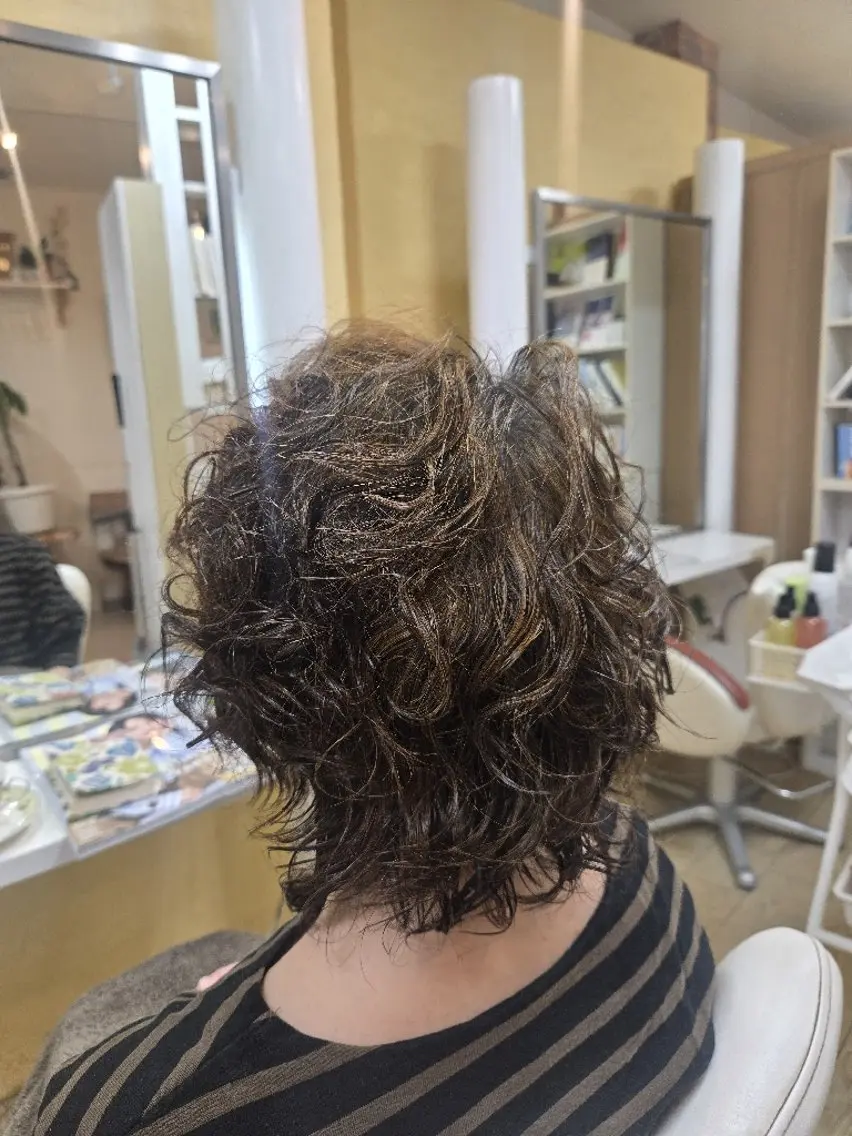 ミディアム パーマ ミディアムパーマ 田中 牧子のヘアスタイル