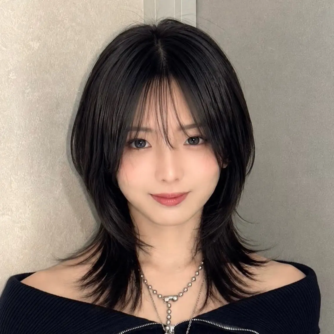 セミロング カット ヘアカラー トリートメント ウルフカット/ レイヤー/大石晴也のヘアスタイル
