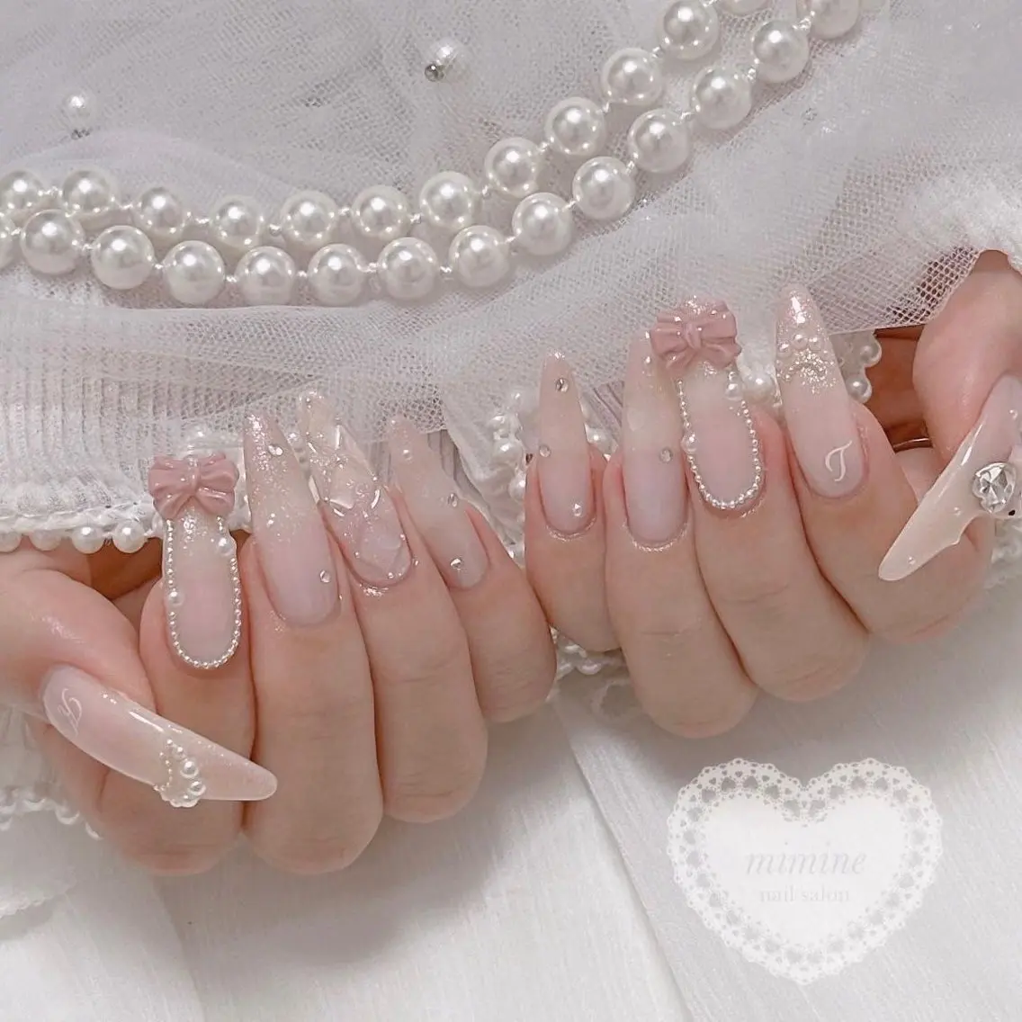 ネイル グラデーション ラメ(グリッター) マグネットネイル ミラーネイル ニュアンスネイル ハンドネイル Lumi de nailsのネイルデザイン