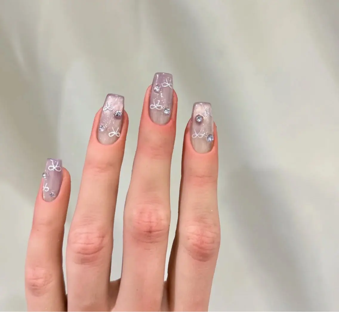 ネイル フレンチネイル グラデーション キラキラネイル 韓国ネイル マグネットネイル 🎀🎀YooLi Nail Salonのネイルデザイン