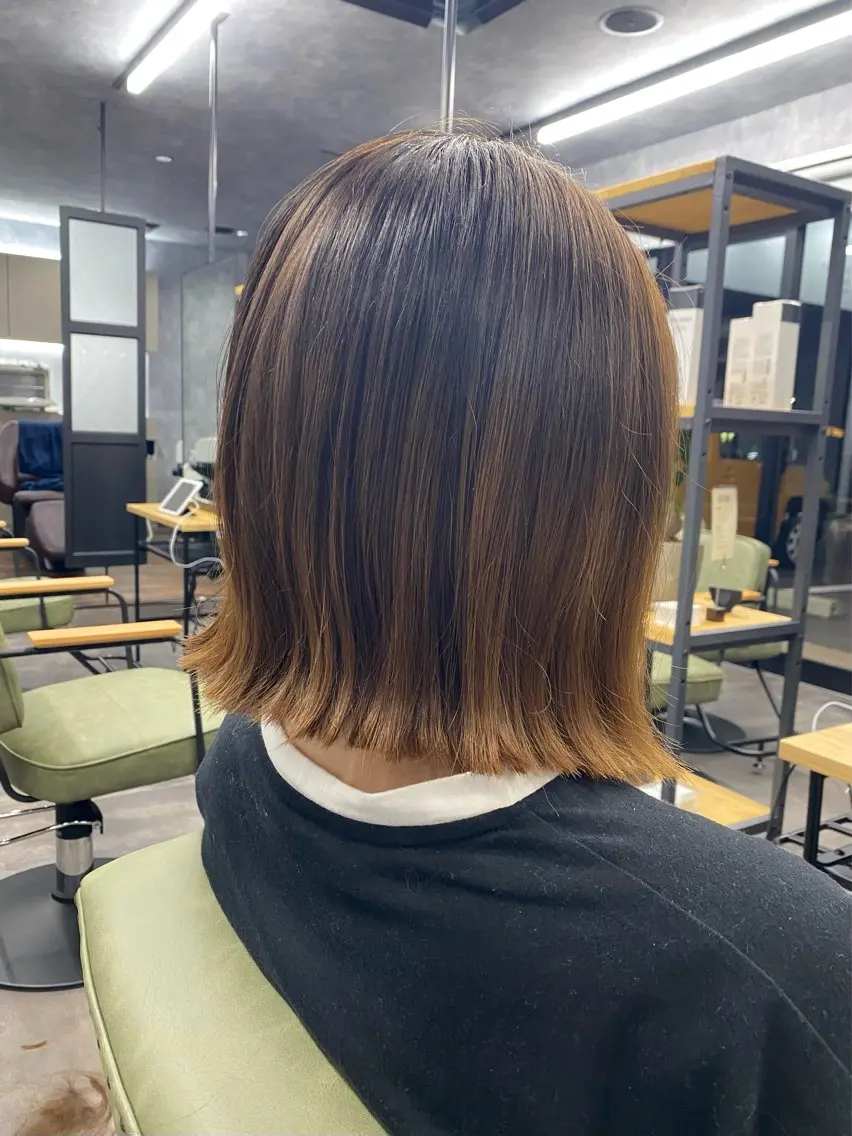 ミディアム ボブ 外ハネヘア 郷原 奈々のヘアスタイル