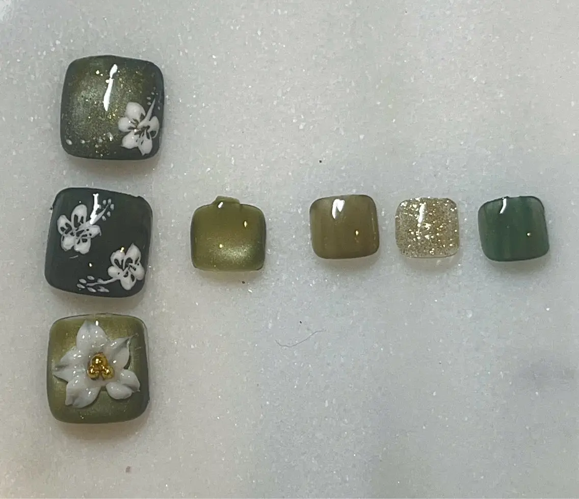 ネイル フットネイル 〜Pearl me〜 Michiのネイルデザイン