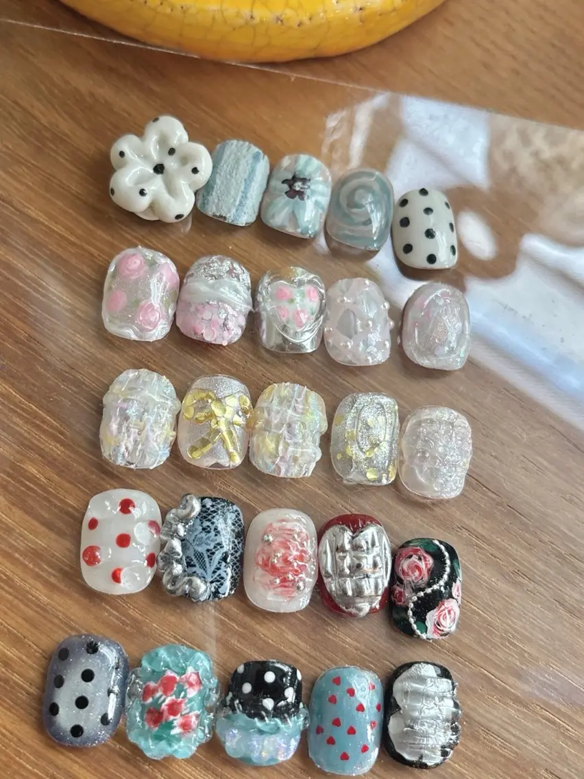 ネイル ハンドネイル Seis Hinakoのネイルデザイン