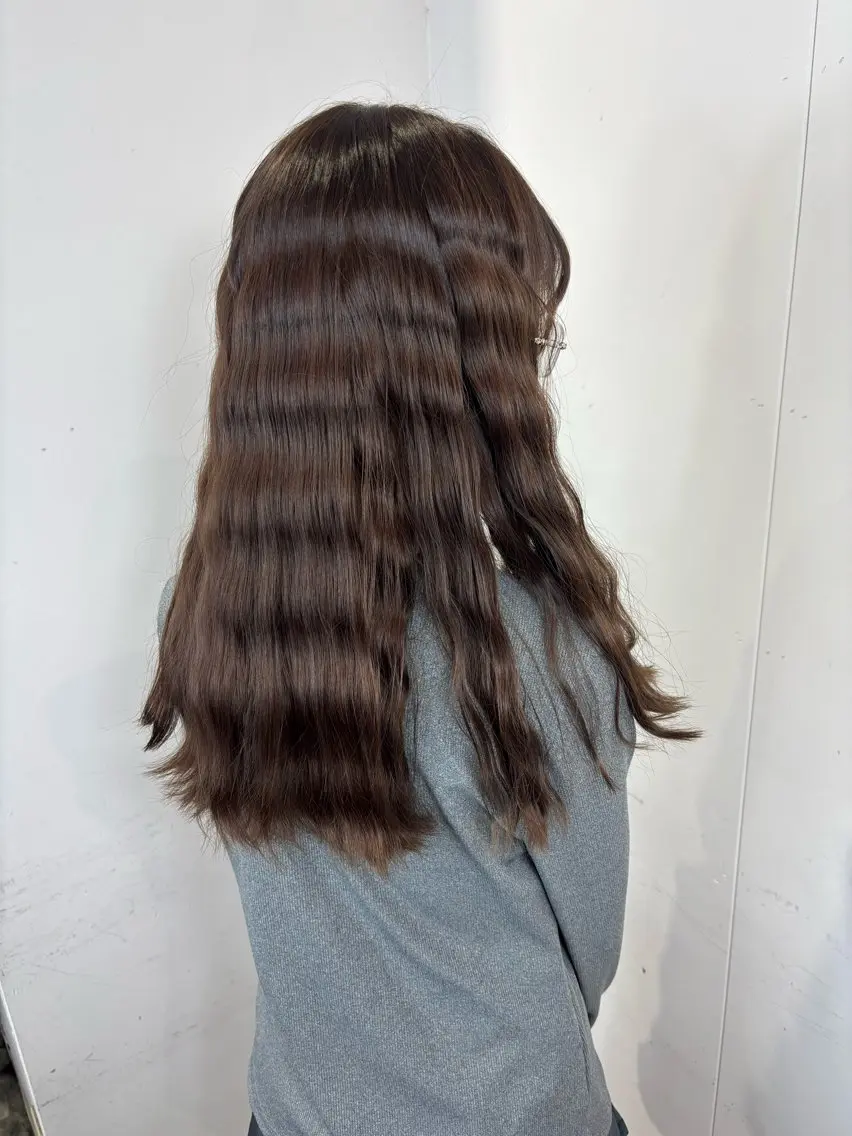 カラー ベージュカラー カット ヘアカラー トリートメント はっとり ななせのヘアスタイル